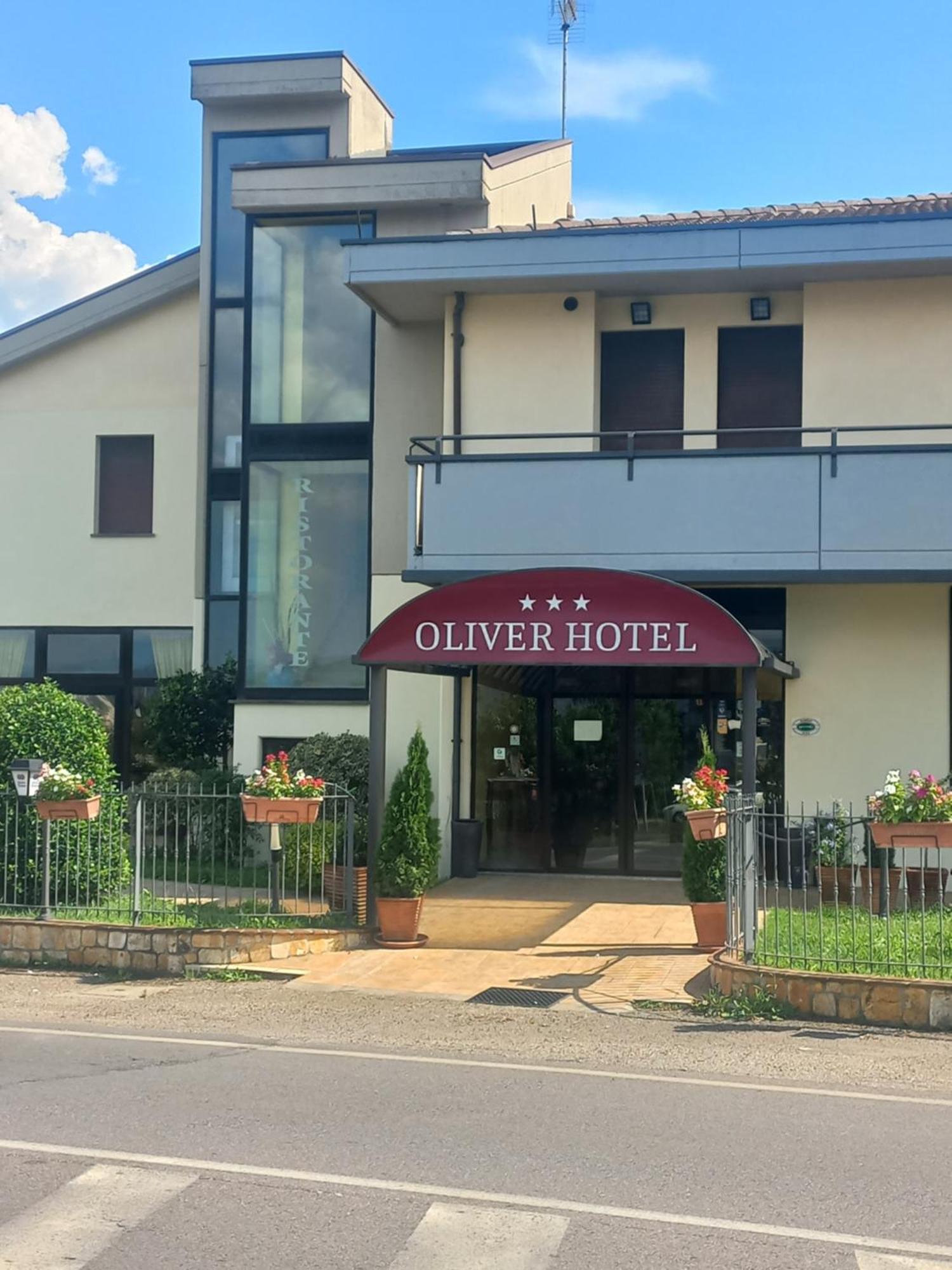 Oliver Hotel 安吉亚里 外观 照片